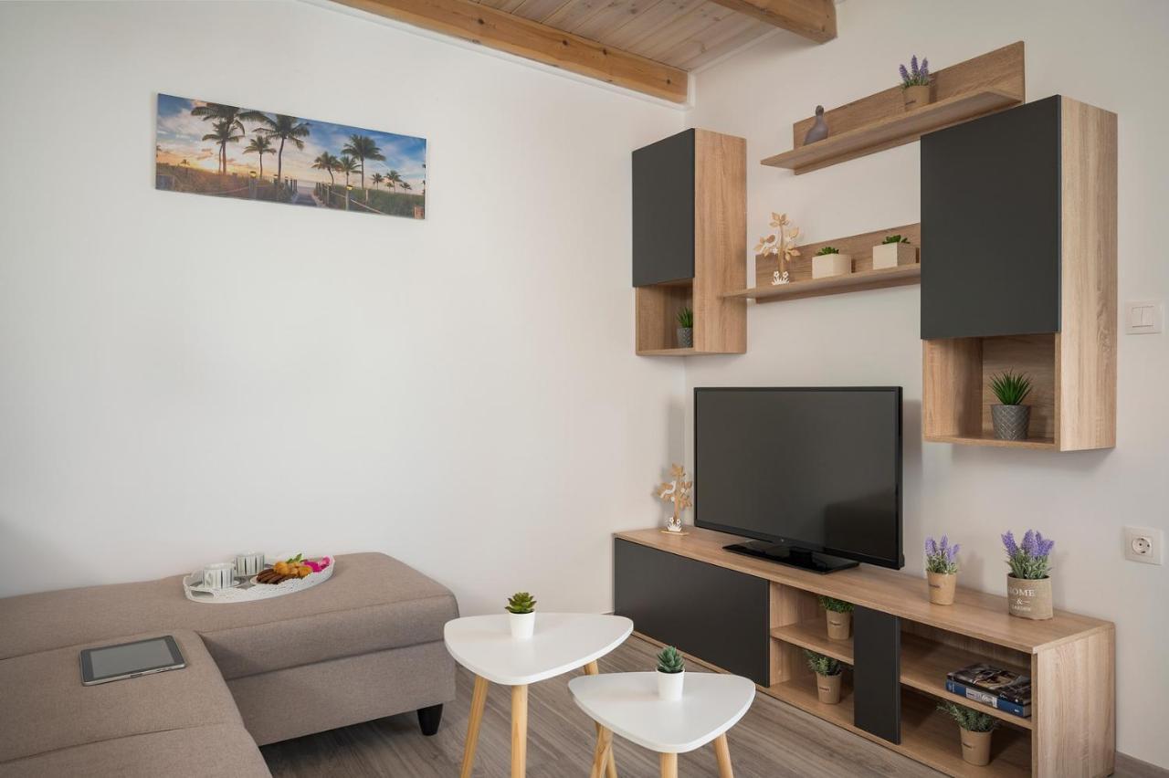 B&M Villas Metochi Siriliou Exterior photo
