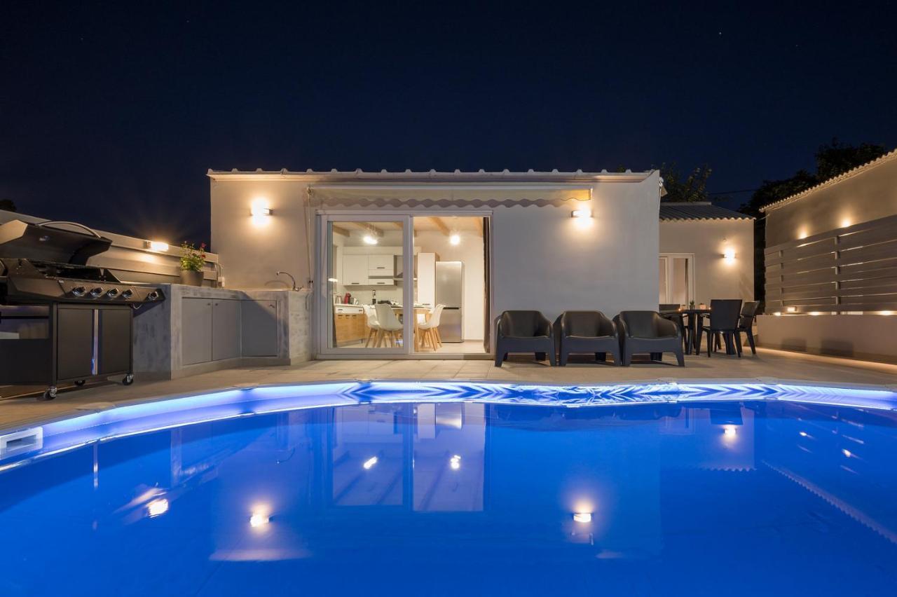 B&M Villas Metochi Siriliou Exterior photo